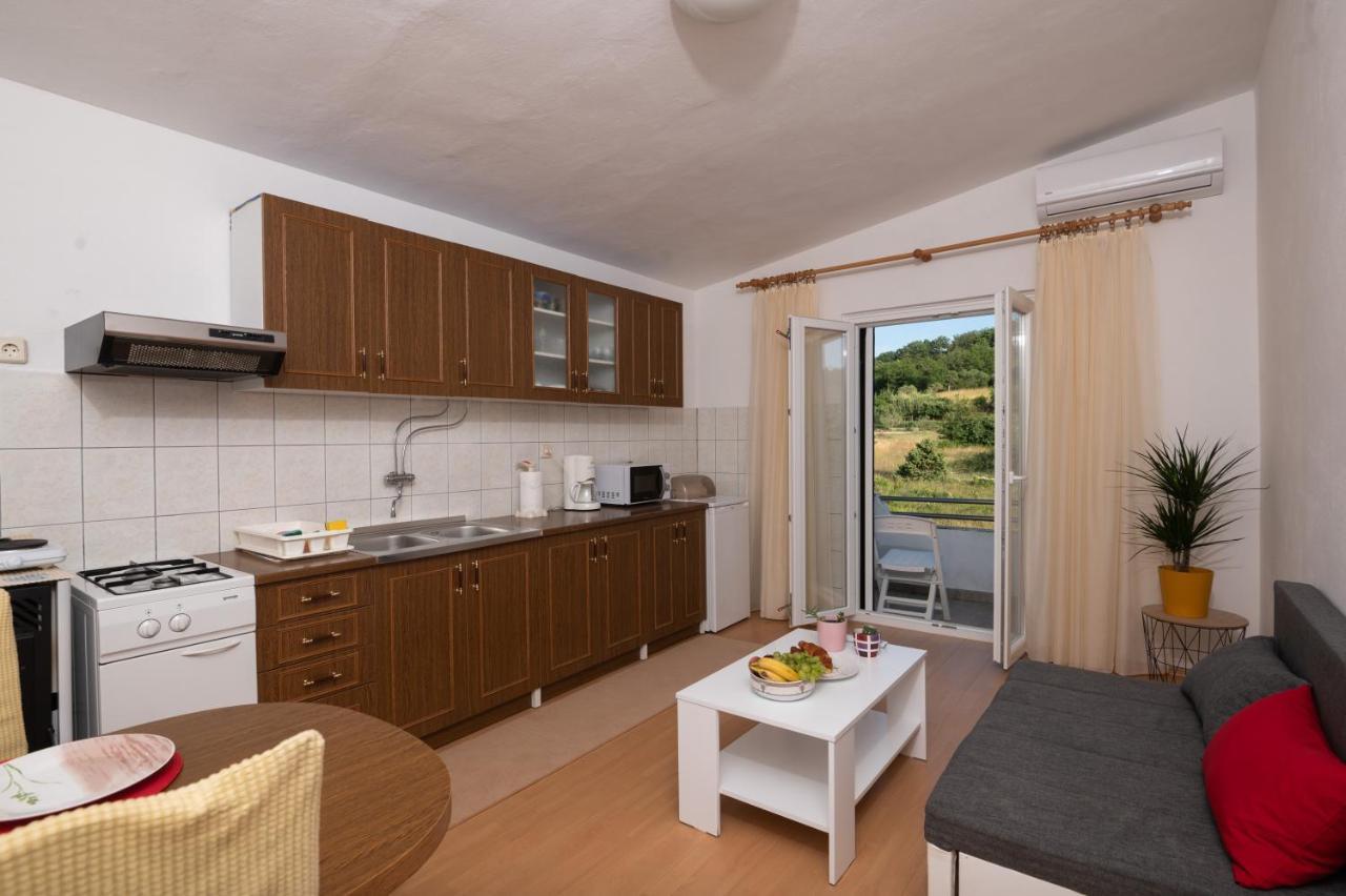 Marina'S Apartments Ražanac 외부 사진